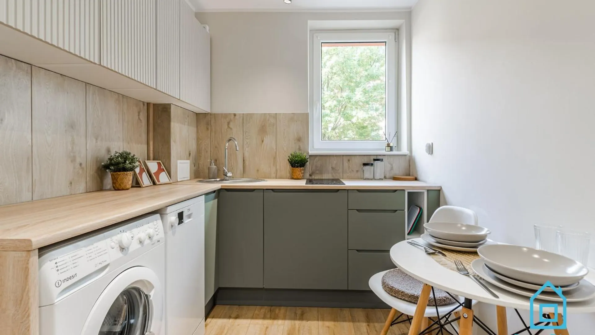 Sunrise Apartment - 3 Minutes To Pkp & Old Town Gdansk