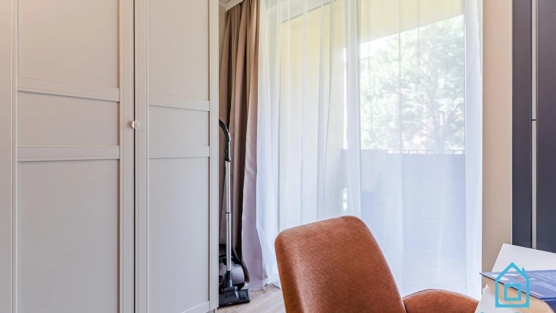 Sunrise Apartment - 3 Minutes To Pkp & Old Town Gdansk Poland