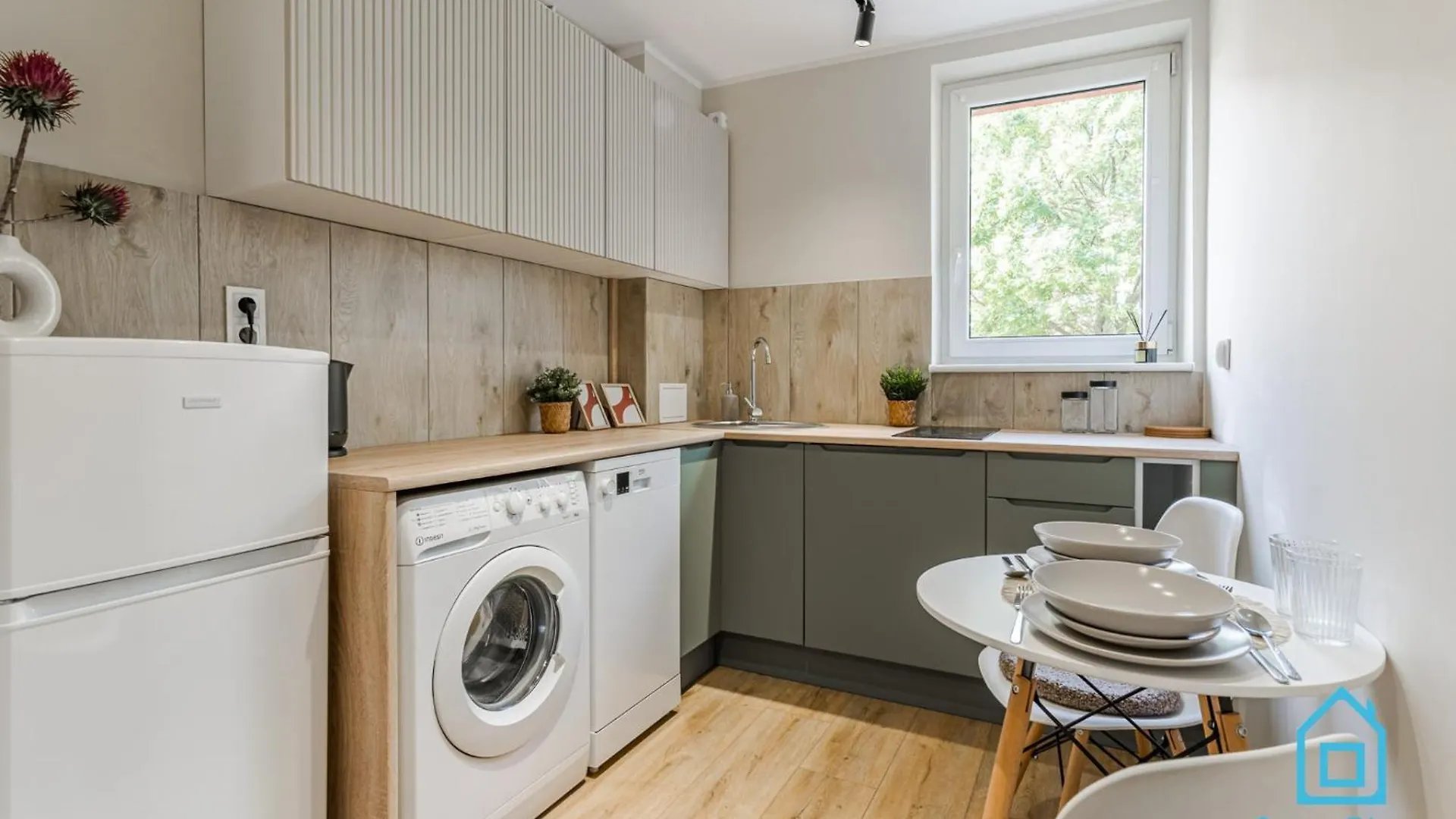 Sunrise Apartment - 3 Minutes To Pkp & Old Town Gdansk